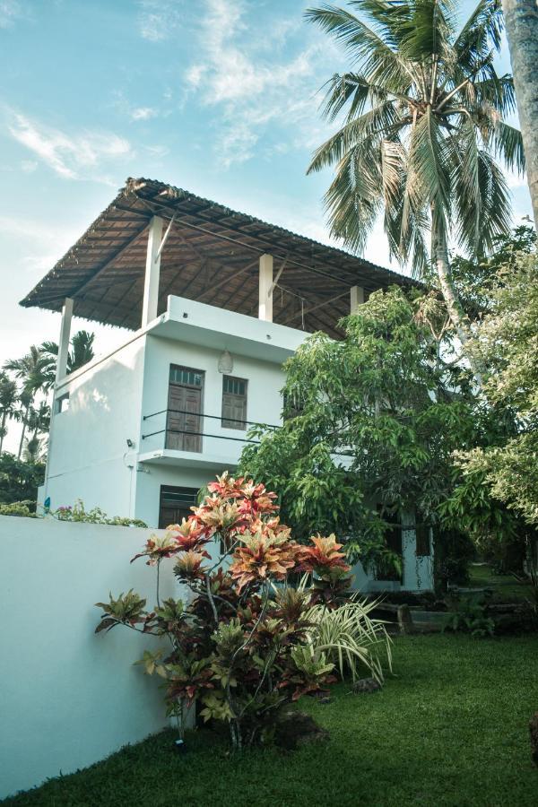 Casa Gitano Hotel Ahangama Exterior foto